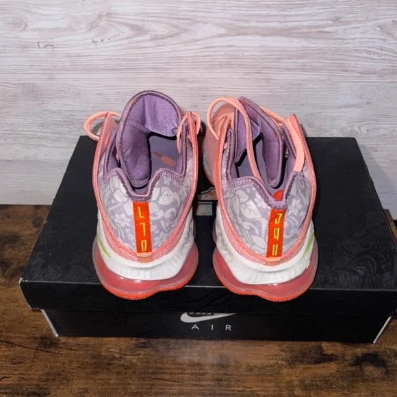 Nike LeBron 19 XIX Low Basketball Shoes - Men’s Size 6.5 //// Women’s Size 8 - Picture 5 of 9